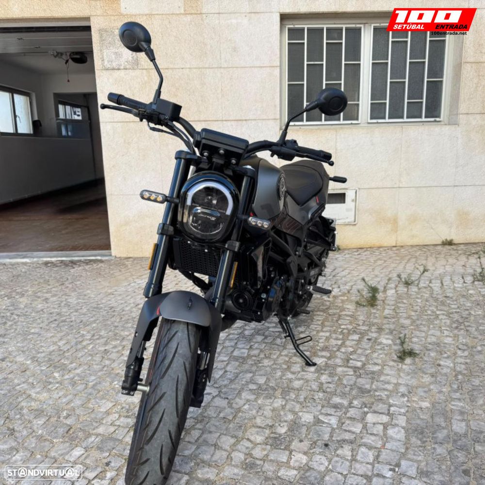 Benelli Leoncino 125 - 25
