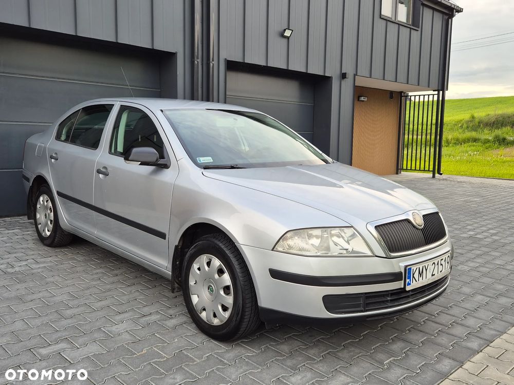 Skoda Octavia 1.6 Elegance - 17