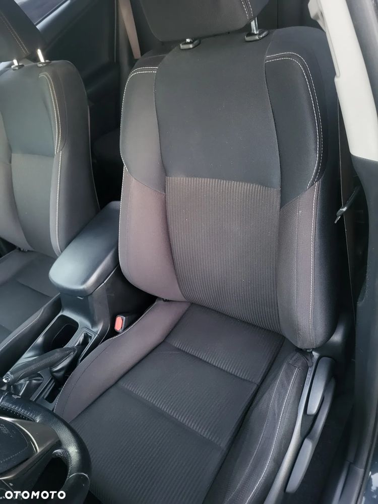 Toyota RAV4 2.0 D-4D Premium - 22