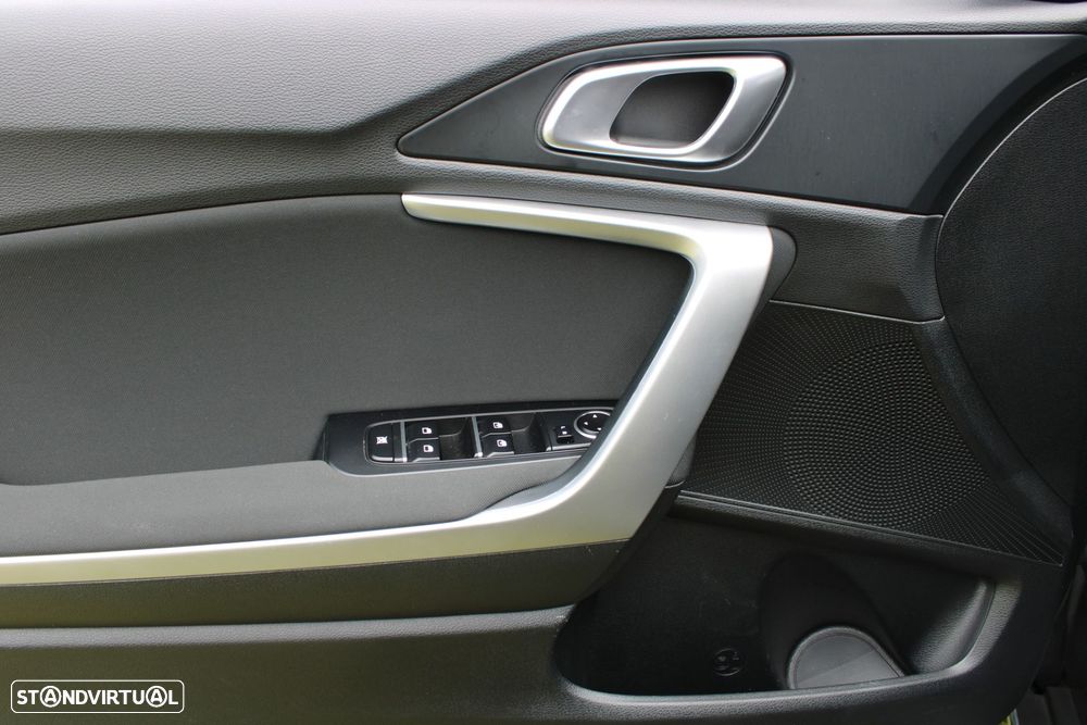 Kia XCeed 1.0 T-GDI Dynamic - 17