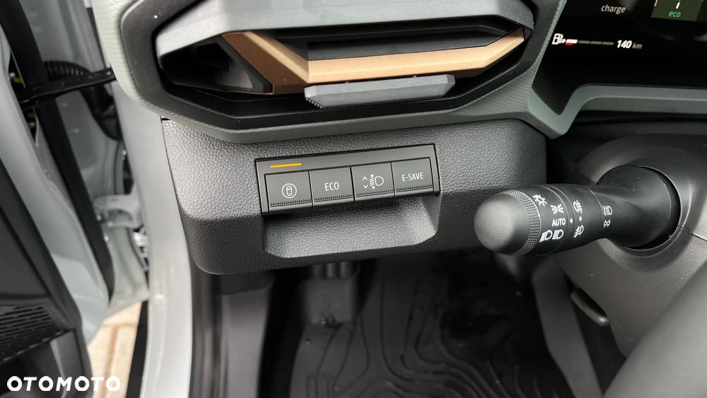 Dacia Bigster 1.8 Full Hybrid 155 Extreme MMT - 11