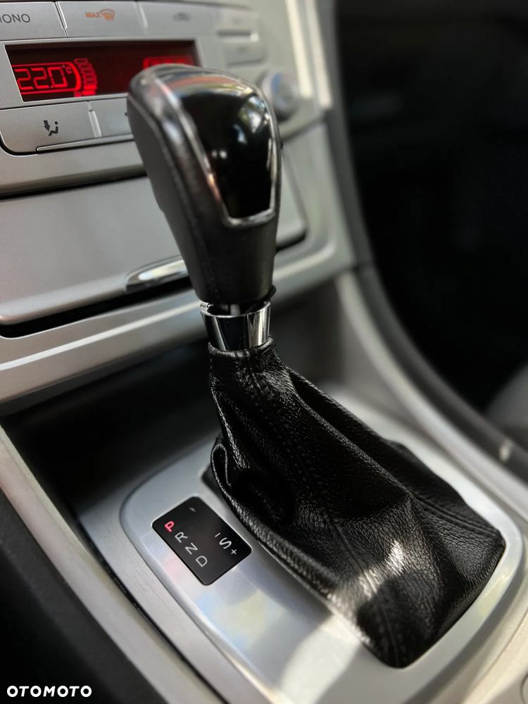 Ford Mondeo - 22