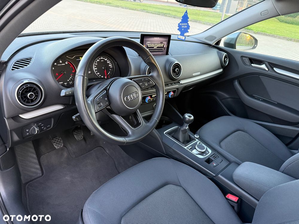 Audi A3 Sportback 30 TFSI - 14