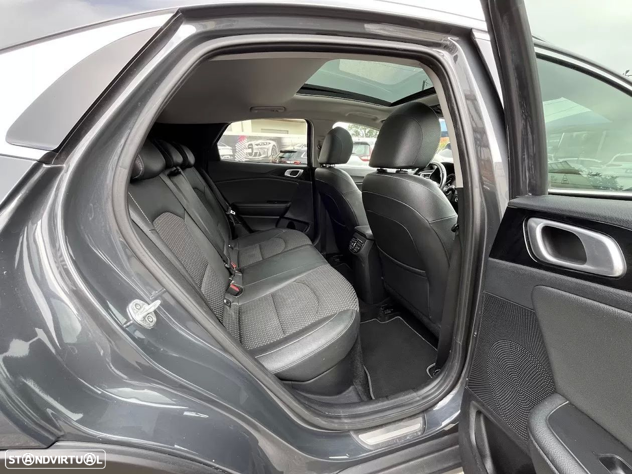 Kia XCeed 1.6 GDi PHEV Drive - 35