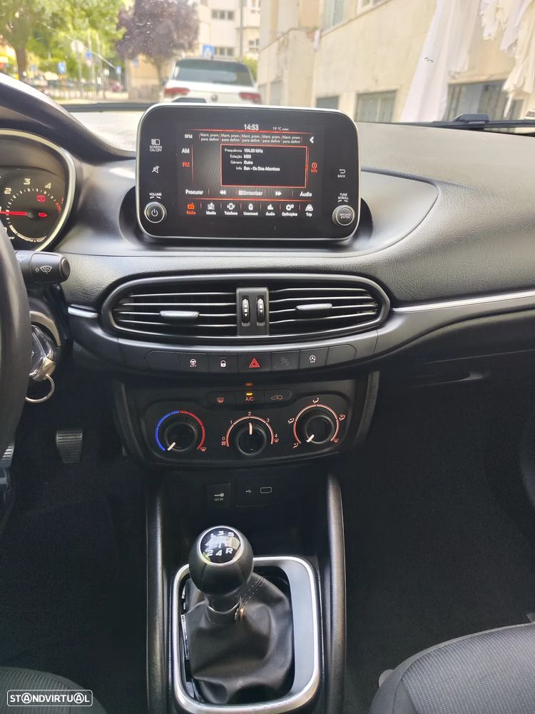 Fiat Tipo Station Wagon 1.3 M-Jet Easy - 34