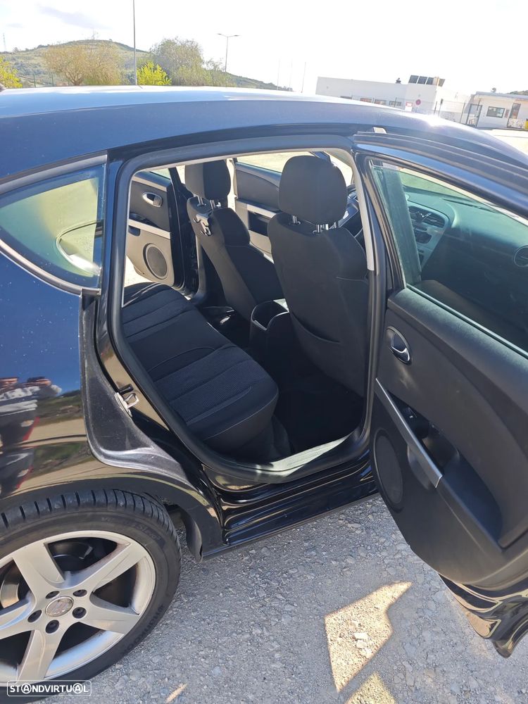 SEAT Leon 1.6 TDI Sport - 9