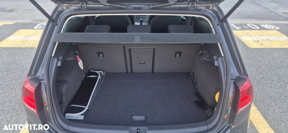 Volkswagen Golf - 14