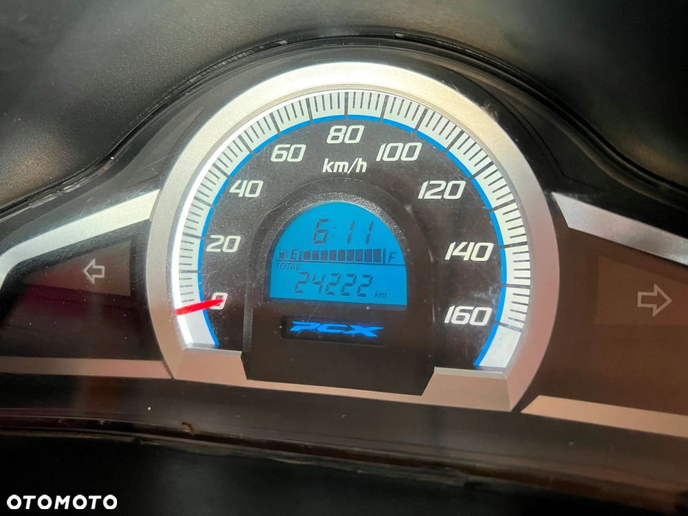 Honda PCX - 13