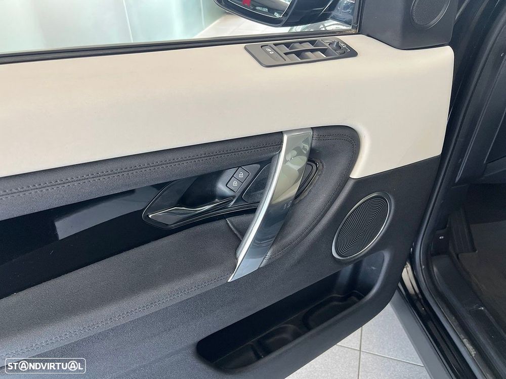 Land Rover Discovery Sport 1.5 I3 P300e AWD Dynamic SE - 23