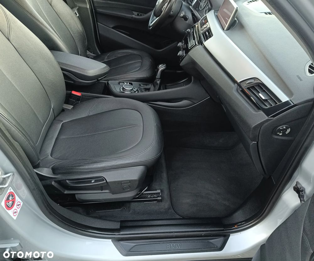 BMW X1 sDrive16d Sport Line - 18