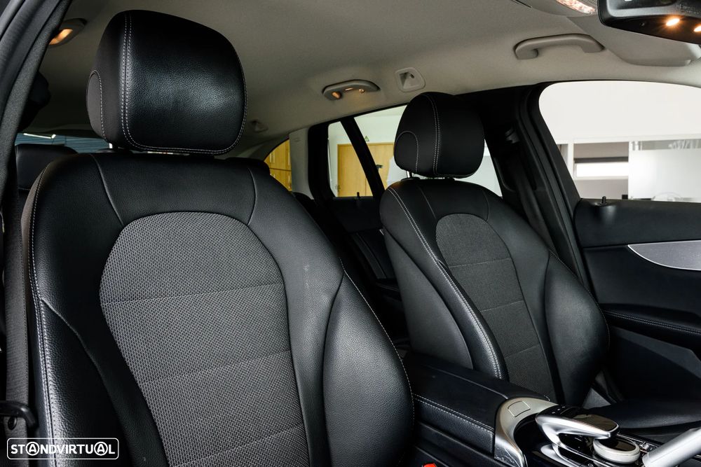 Mercedes-Benz C 300 - 33