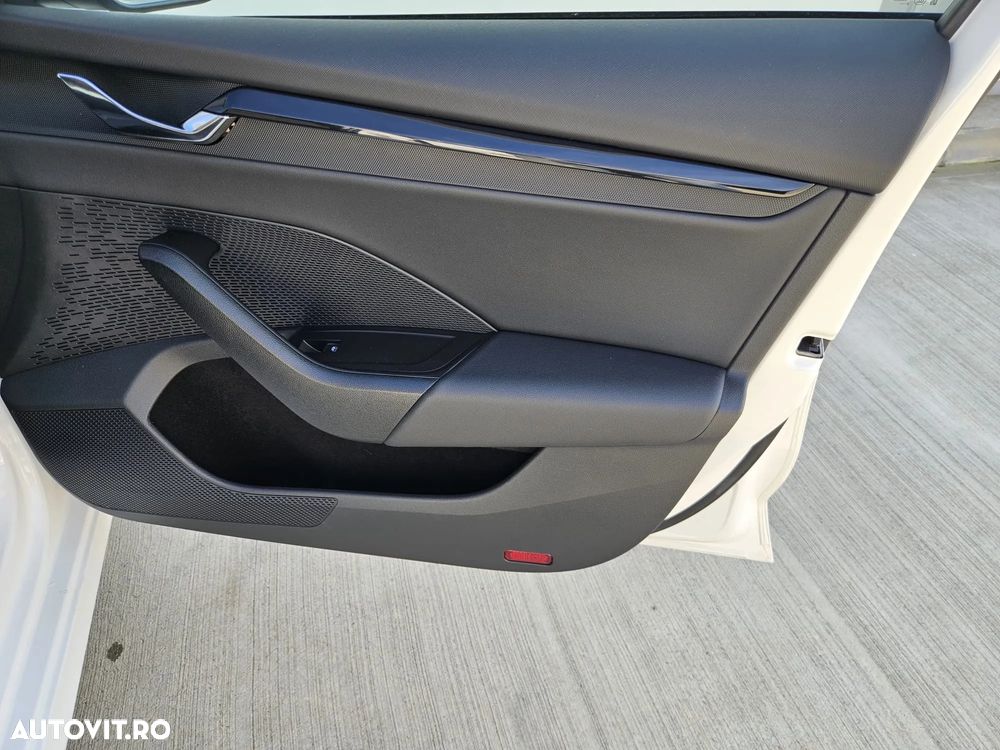 Skoda Octavia 2.0 TDI DSG Ambition - 22