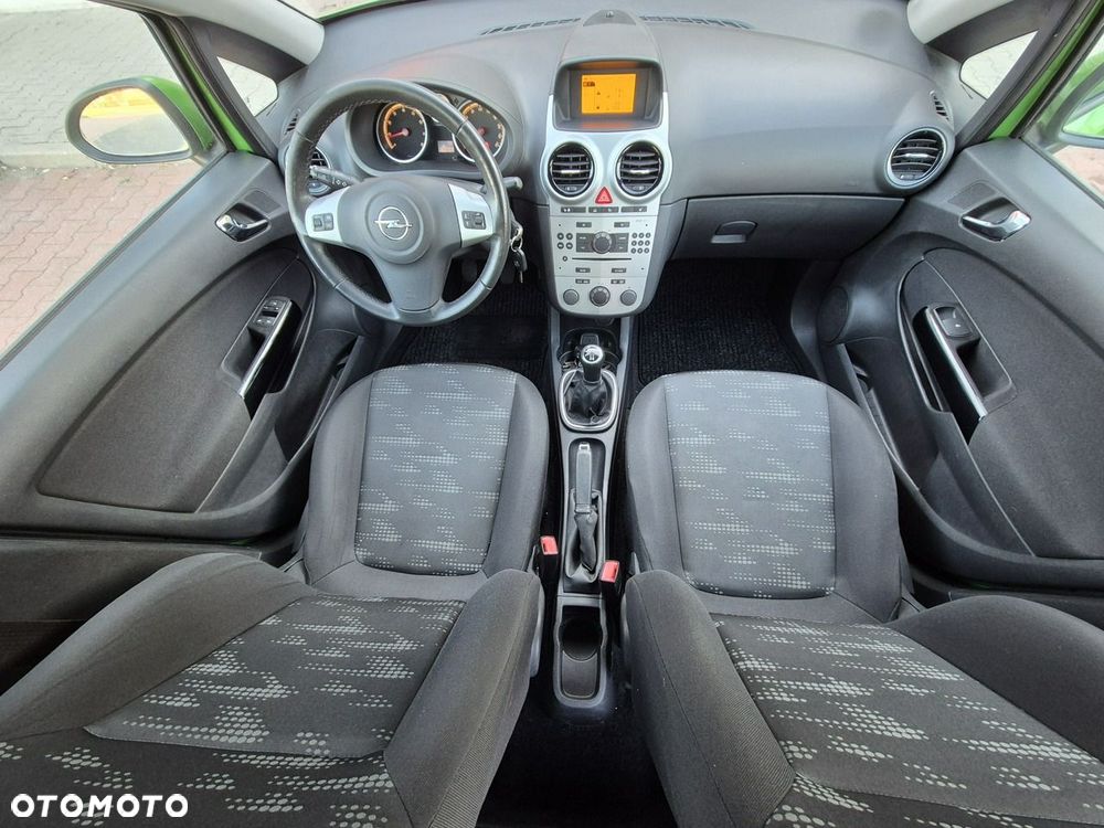 Opel Corsa 1.4 16V Color Edition - 6