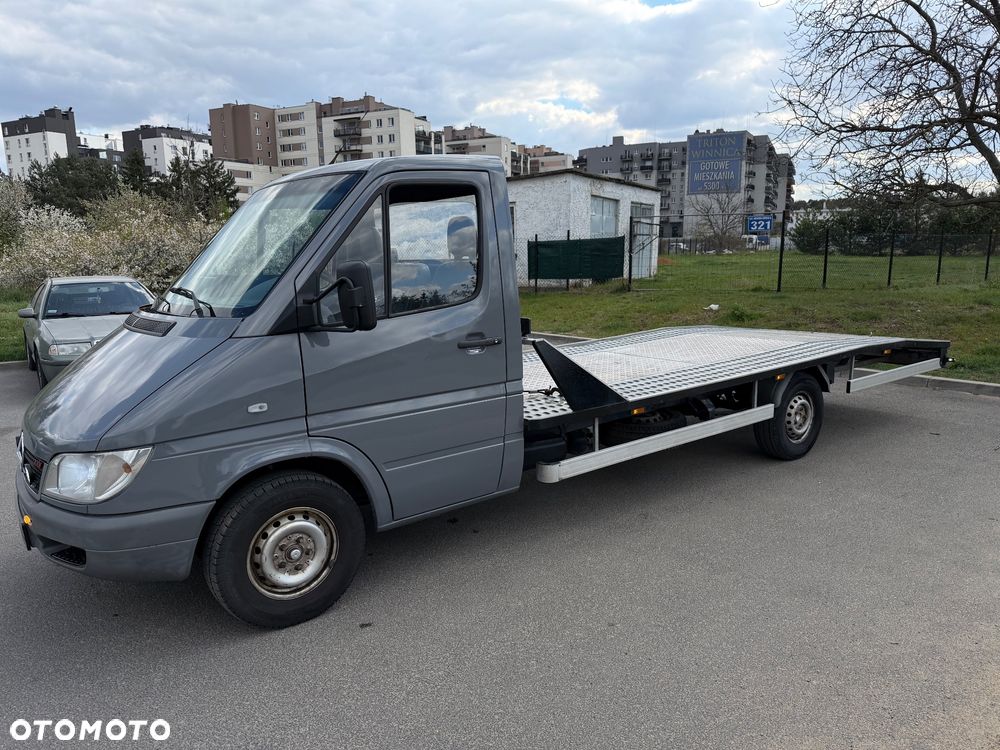 Mercedes-Benz Sprinter - 8