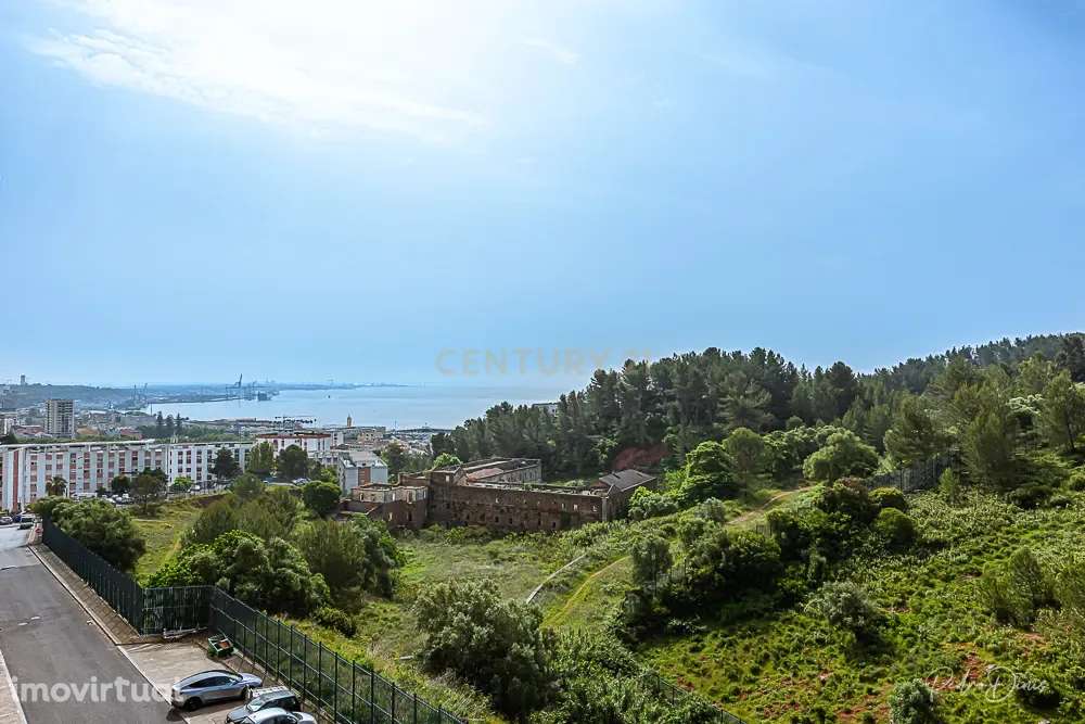 Apartamento T2 c/ Terraço, Churrasqueira e Vista Rio Sado - Grande imagem: 4/12