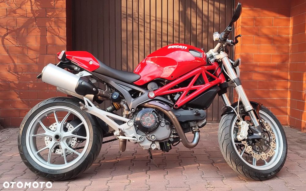 Ducati Monster - 1