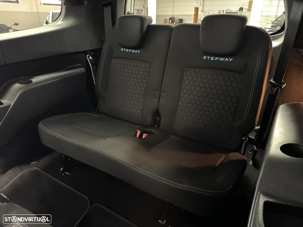 Dacia Lodgy dCi 110 Stepway - 23