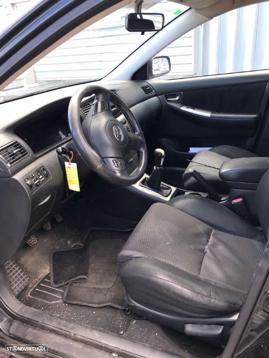 Toyota Corolla E12 2.0 D-4D 5P 2006 - Para Peças - 4