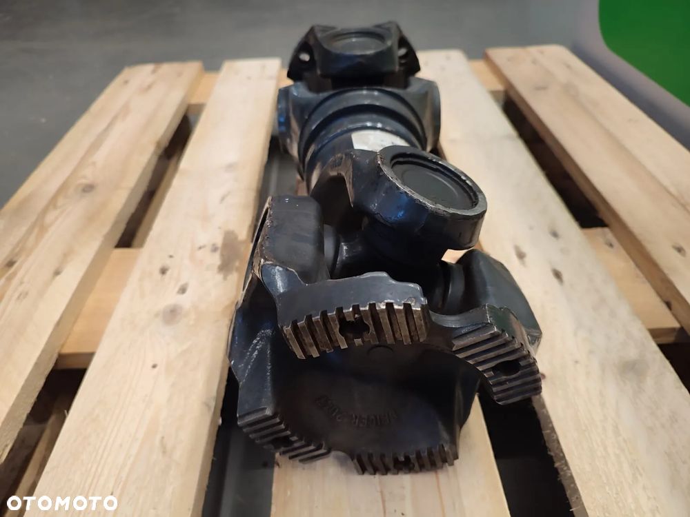 Wał napędowy Spicer 2047 1504153 SPR2045 CLAAS XERION 4000 - 4