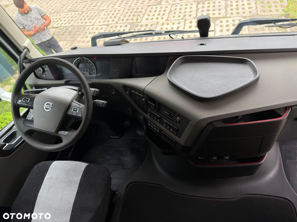 Volvo FH 500 GLOBETROTTER XL - 27