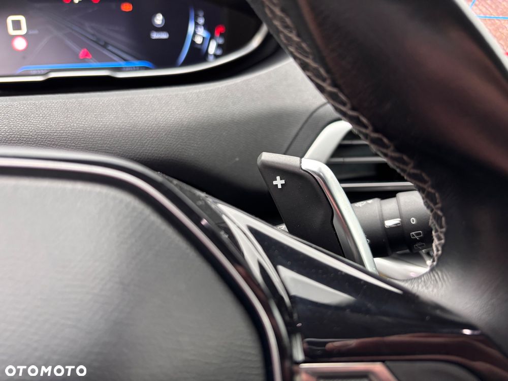 Peugeot 3008 1.6 BlueHDi Allure S&S EAT6 - 26