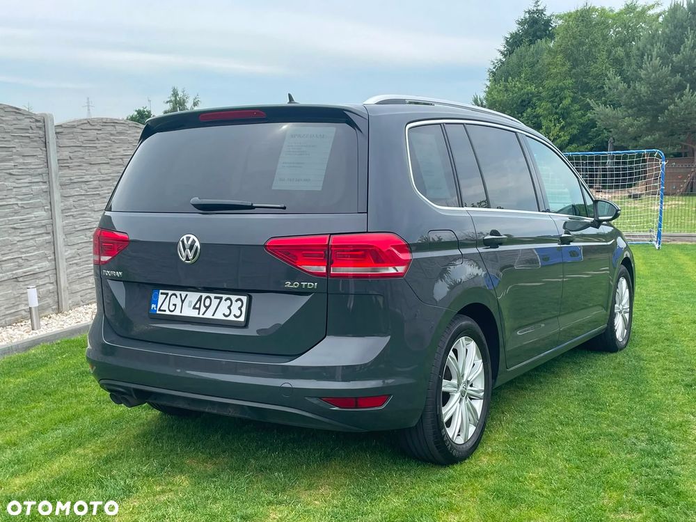 Volkswagen Touran - 9