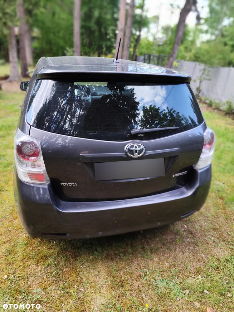 Toyota Verso 2.0 D-4D - 3