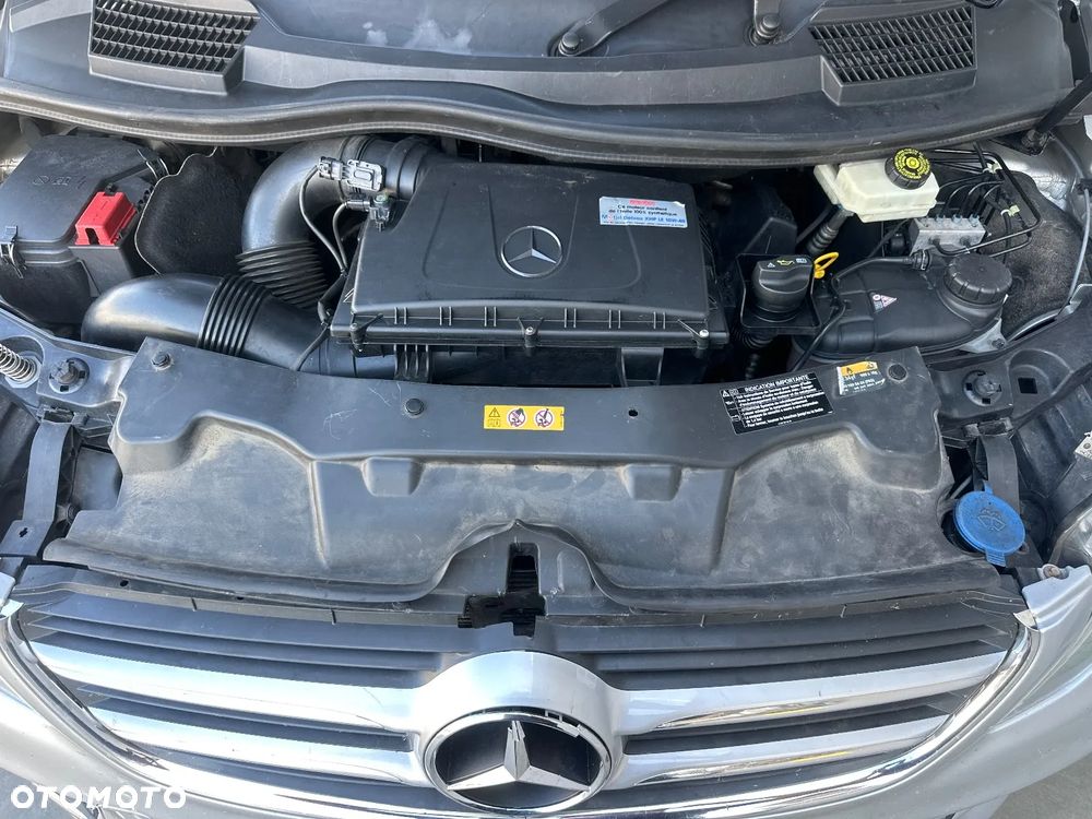 Mercedes-Benz Klasa V - 6