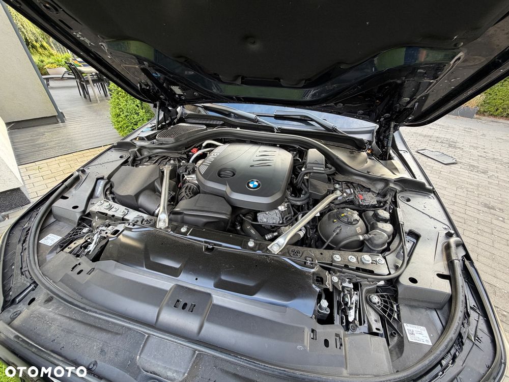 BMW Seria 5 520d xDrive mHEV M Sport - 6