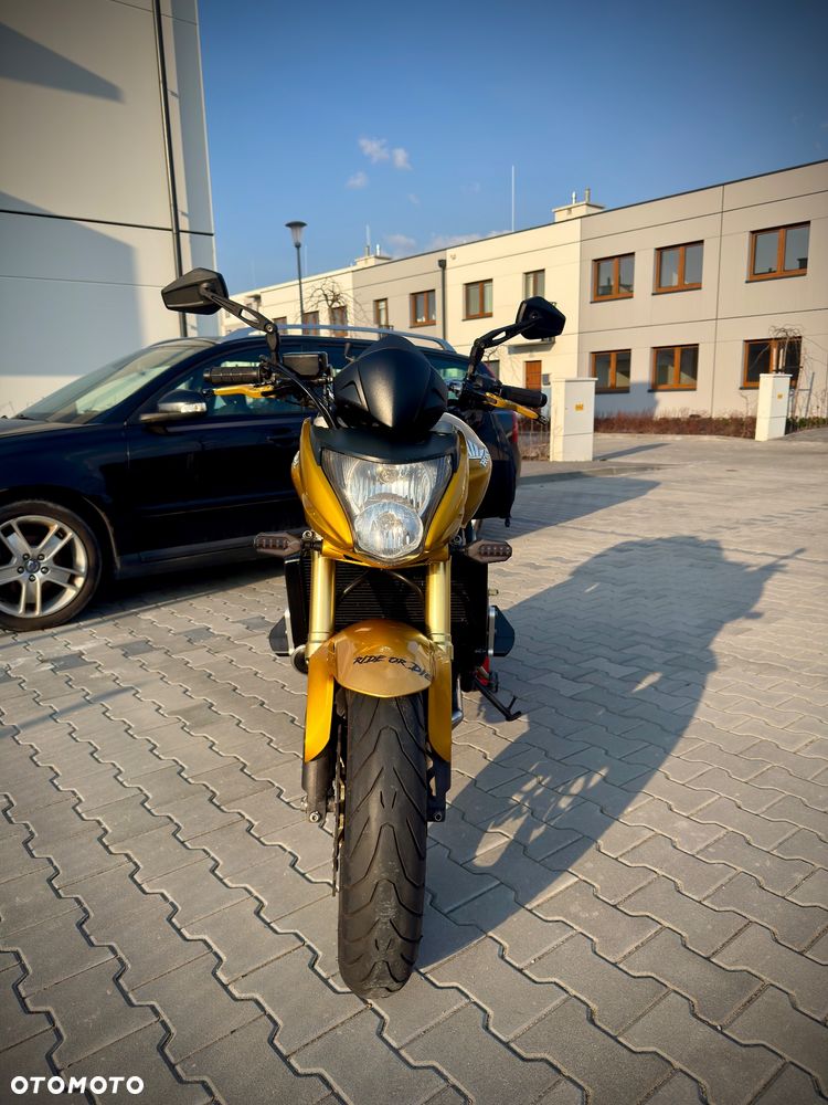 Honda Hornet - 12