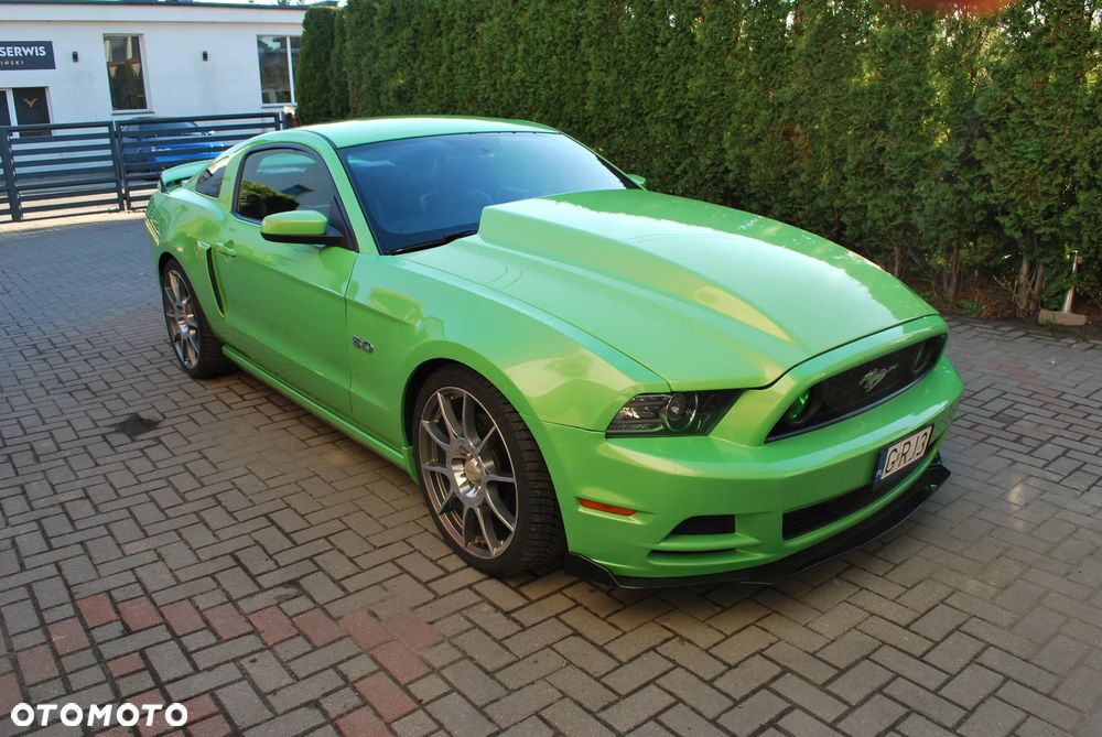 Ford Mustang 5.0 V8 GT Premium - 4