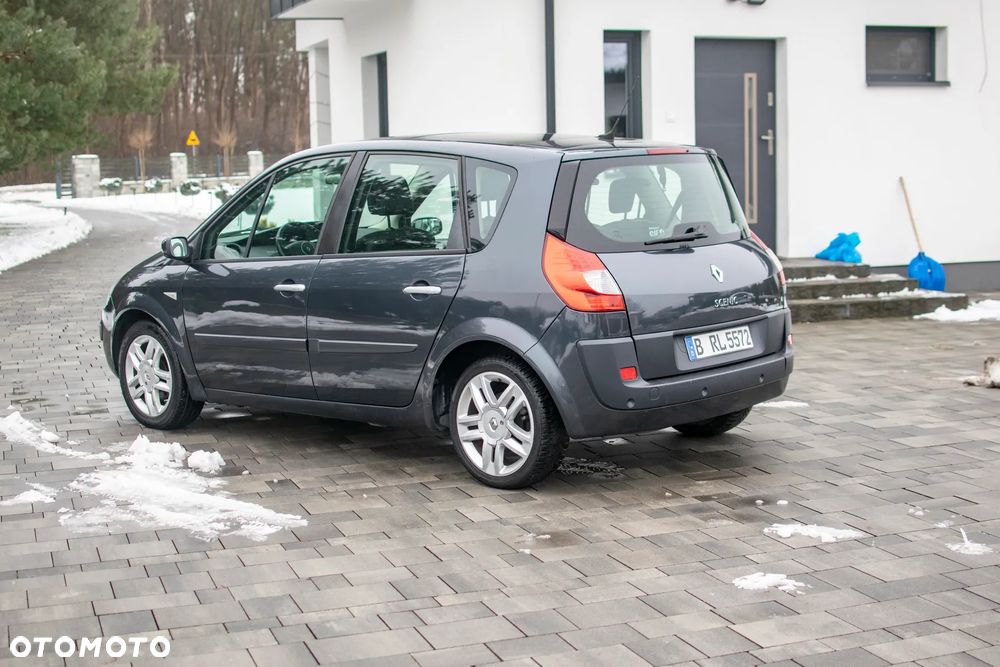 Renault Scenic - 25