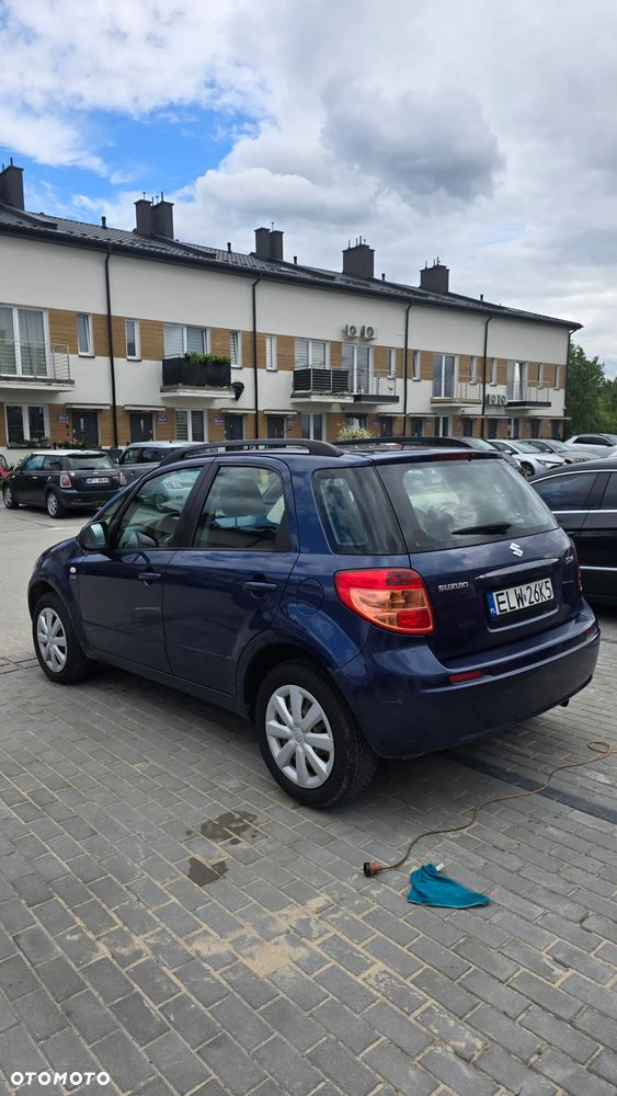 Suzuki SX4 1.9 DDiS 4WD GS / Premium - 3