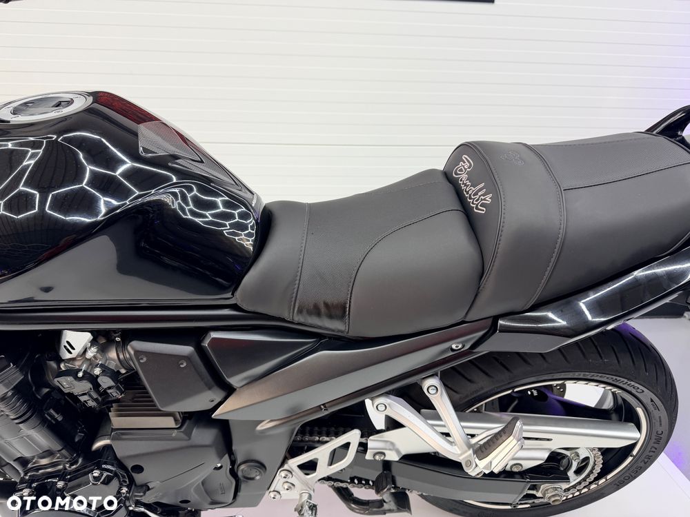 Suzuki Bandit - 11