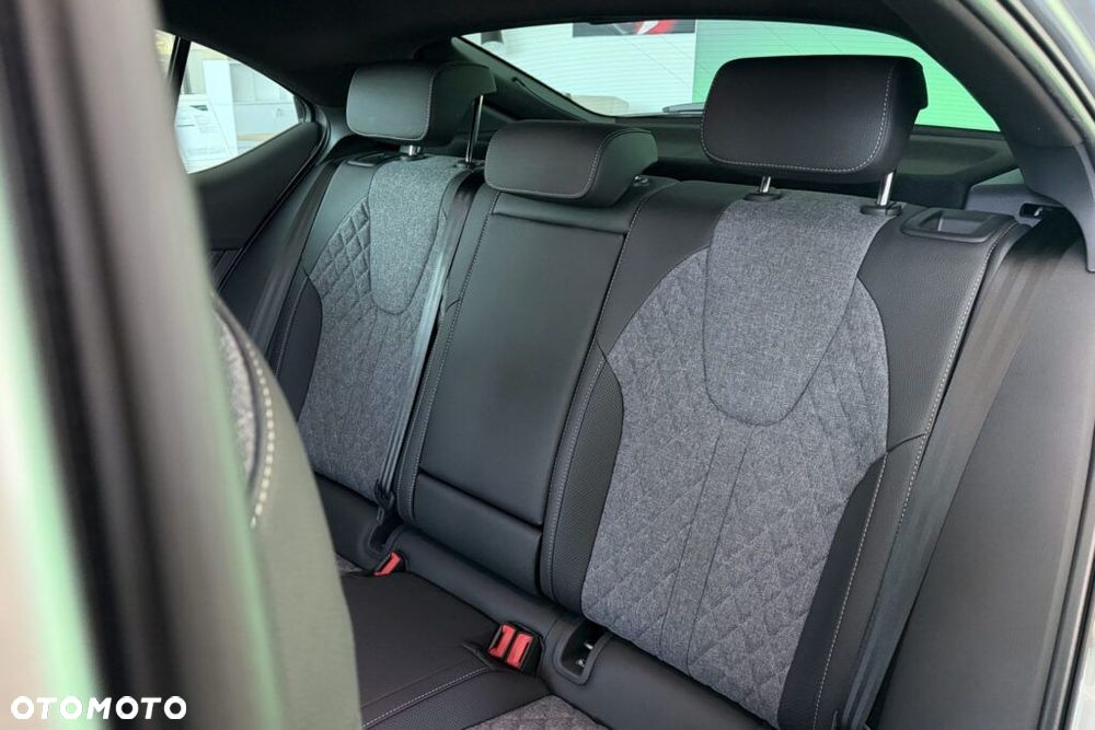 Skoda Octavia 2.0 TSI Sportline 4x4 DSG - 11