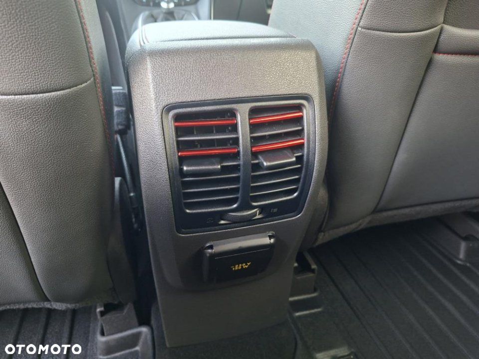 Ford Kuga - 16