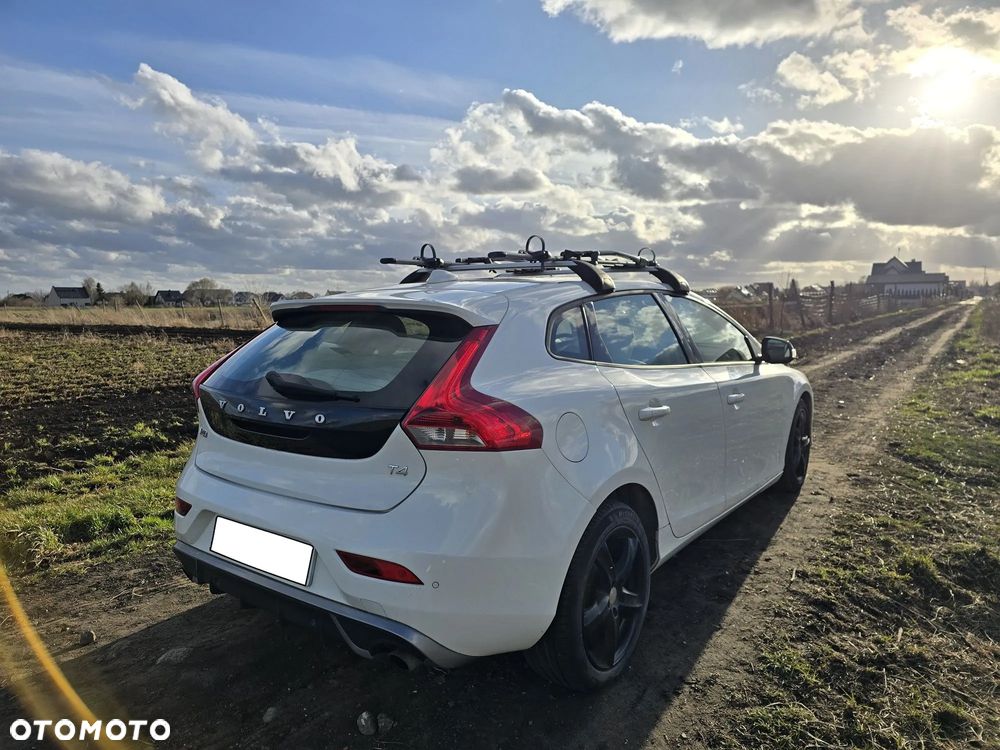 Volvo V40 T4 Kinetic - 11