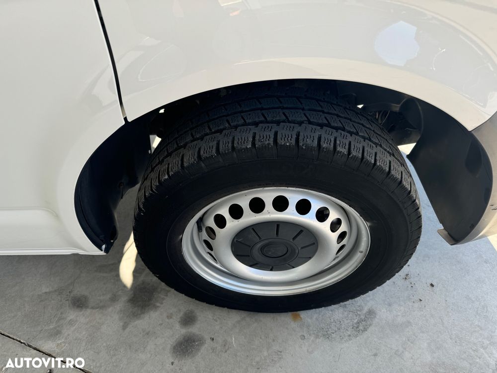 Volkswagen Transporter - 24