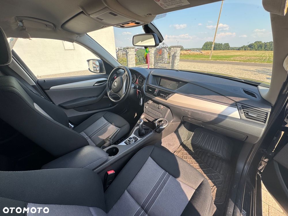 BMW X1 sDrive18d Sport Line - 10