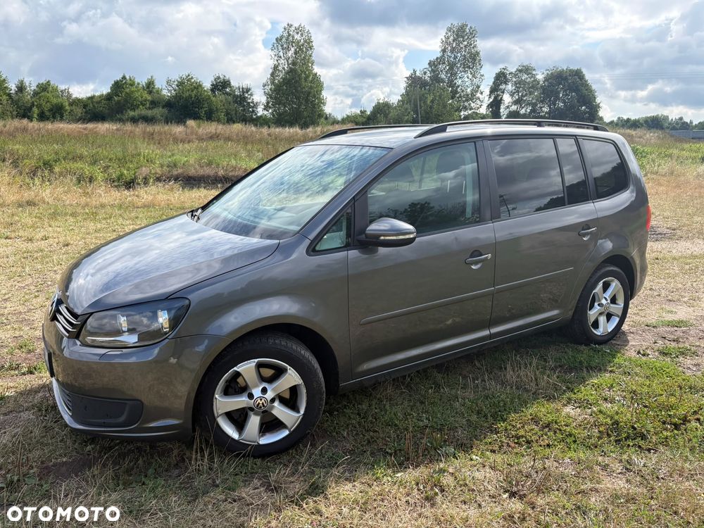 Volkswagen Touran - 4