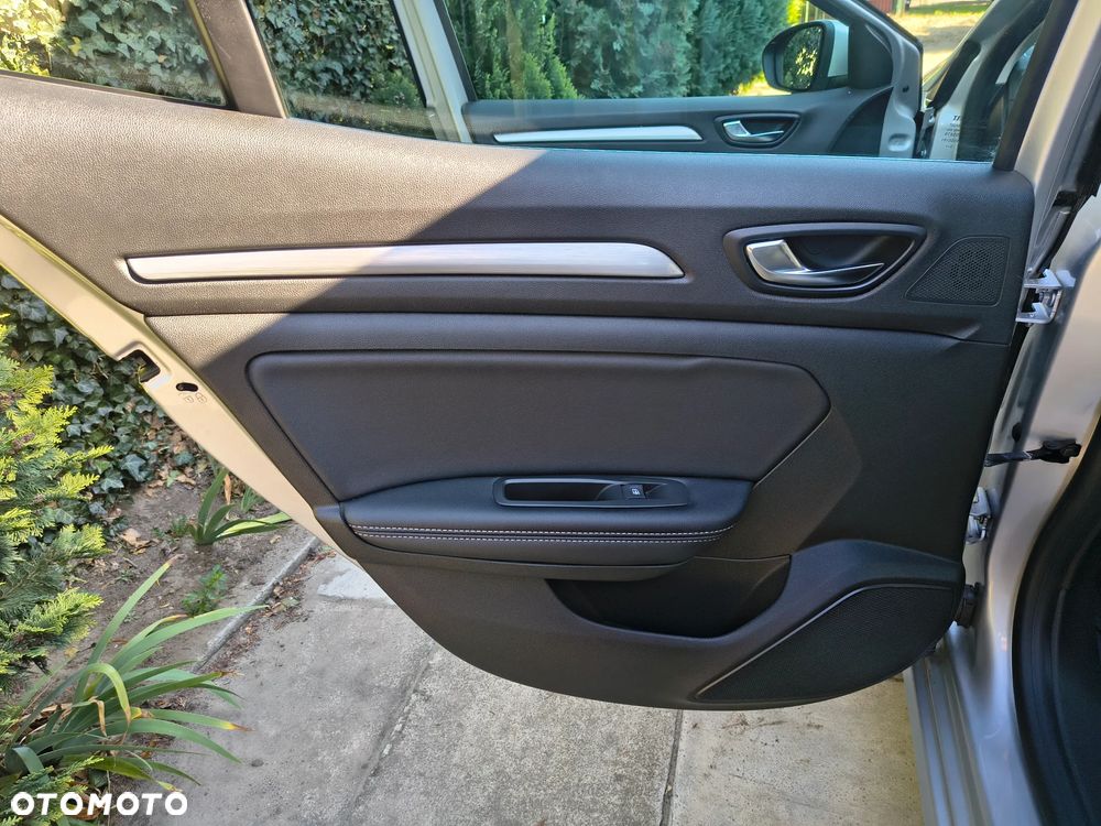 Renault Megane 1.5 Blue dCi Intens - 33