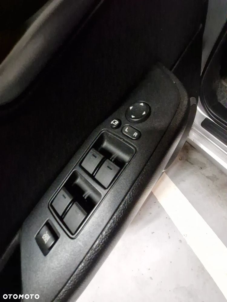 Mazda 6 Sport 1.8 Exclusive - 14