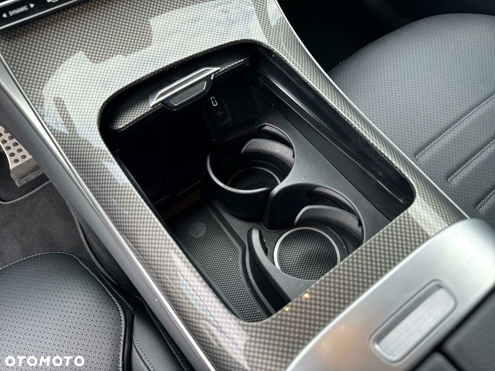 Mercedes-Benz GLC - 16