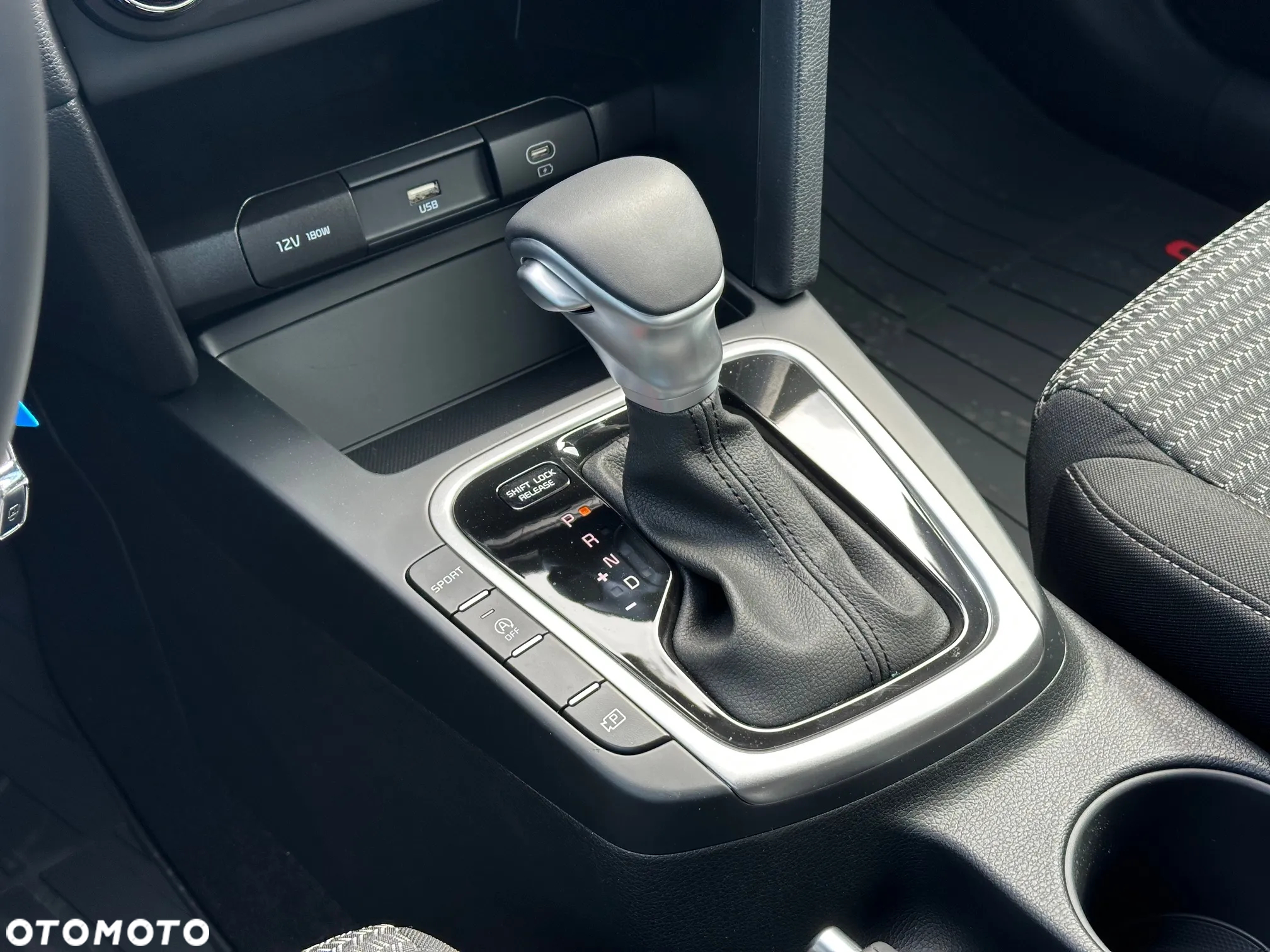 Kia Ceed 1.5 T-GDI M DCT - 19