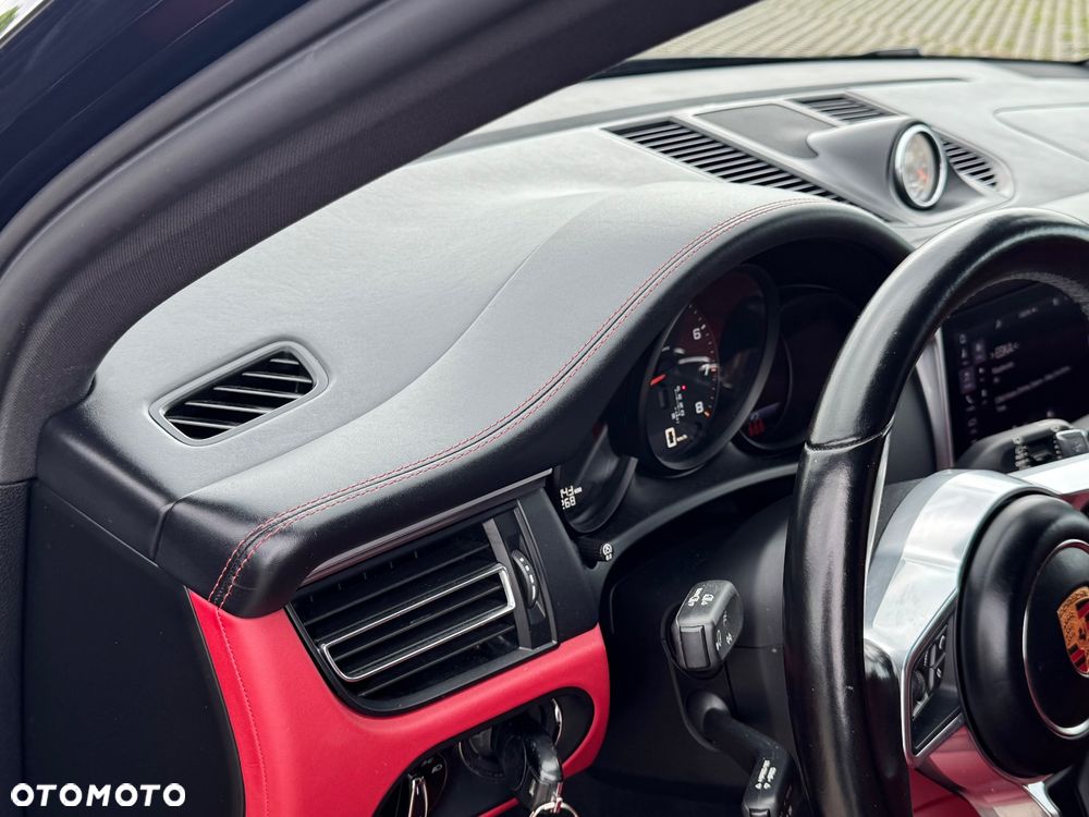 Porsche Macan - 21