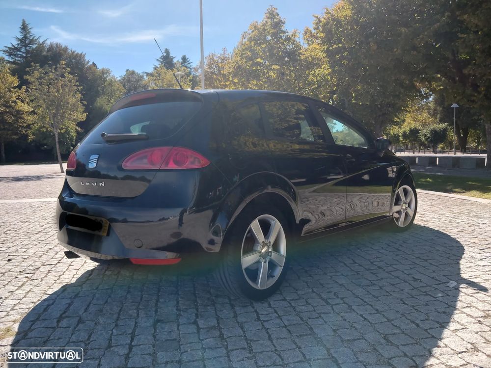 Seat Leon 2006 photo 4
