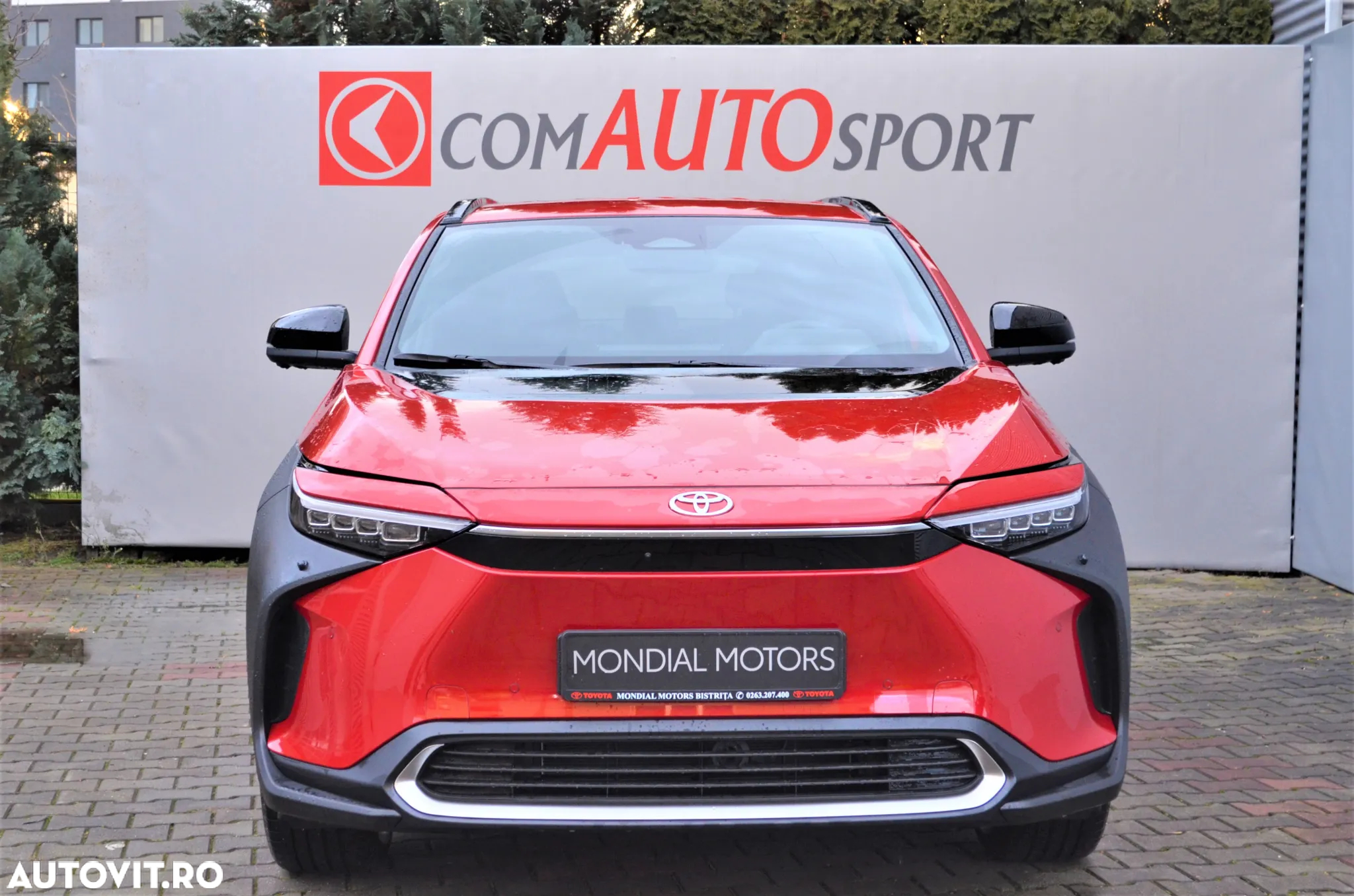 Toyota BZ4X 160 KW AWD (4x4) Luxury - 2