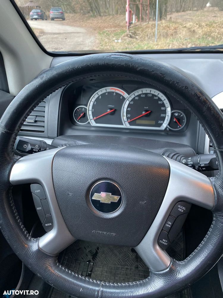 Chevrolet Captiva 2.0 4WD 5 Sitzer Automatik LT Exclusive - 8