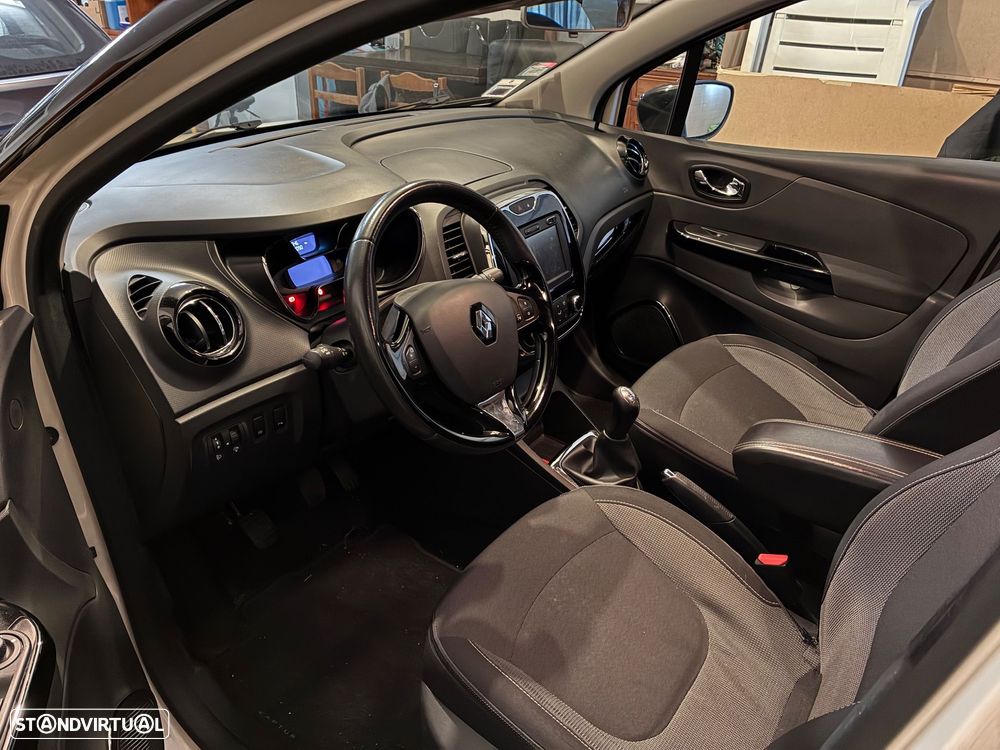 Renault Captur 1.5 dCi Exclusive C/Pneu - 6