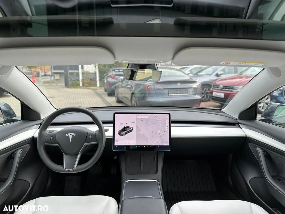 Tesla Model 3 - 17
